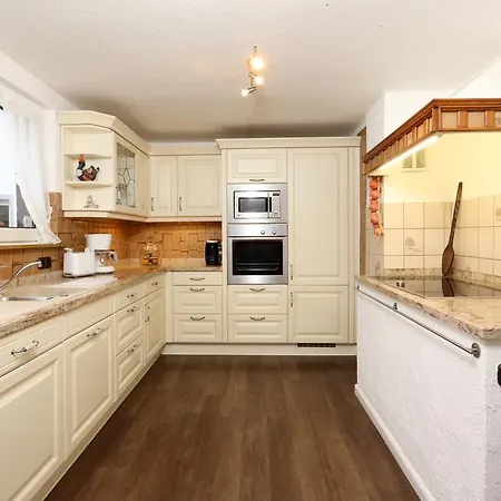 Grafenfelder Hof גרולסטיין